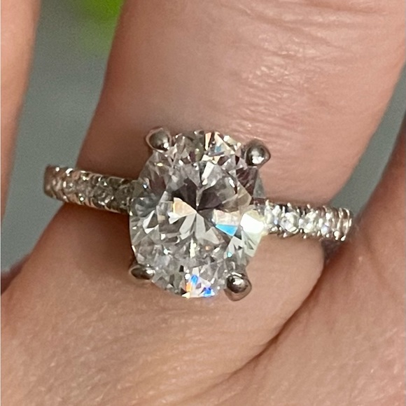 3 ct oval ring - Picture 6 of 10